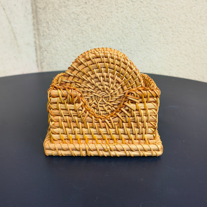 Set de 6 sous-verres en rotin tressé avec support – Ø 8 cm.